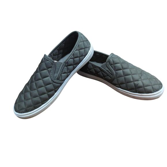 TIME & TRU WOMEN'S QUILTED SLIPON SNEAKERS SIZE 7 GREEN COMFORTABLE CASUAL SHOES - Picture 2 of 4